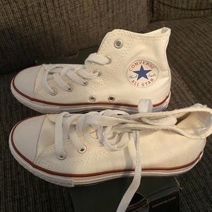 Little girl/boy chuck taylor